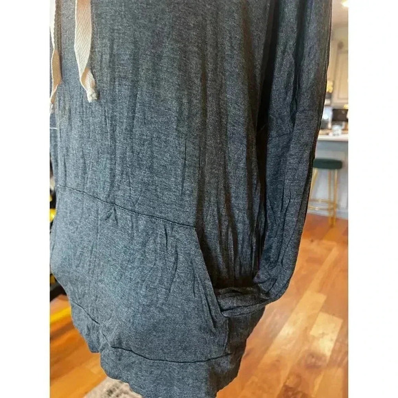 free kisses lightweight hoodie size large - Picture 3 of 7